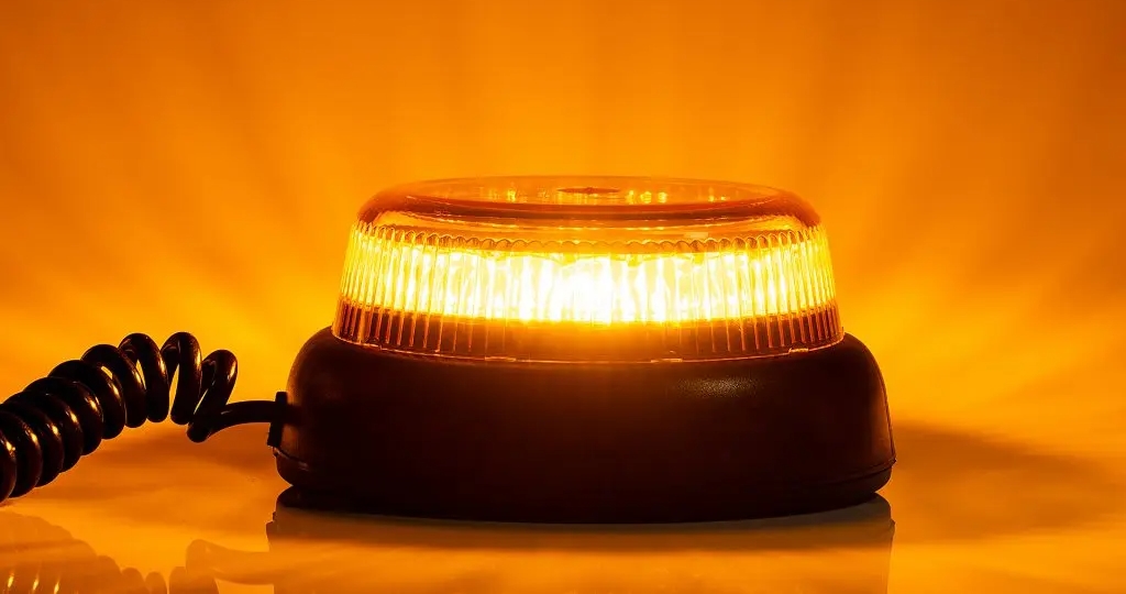 FT-100 LED MAG-1