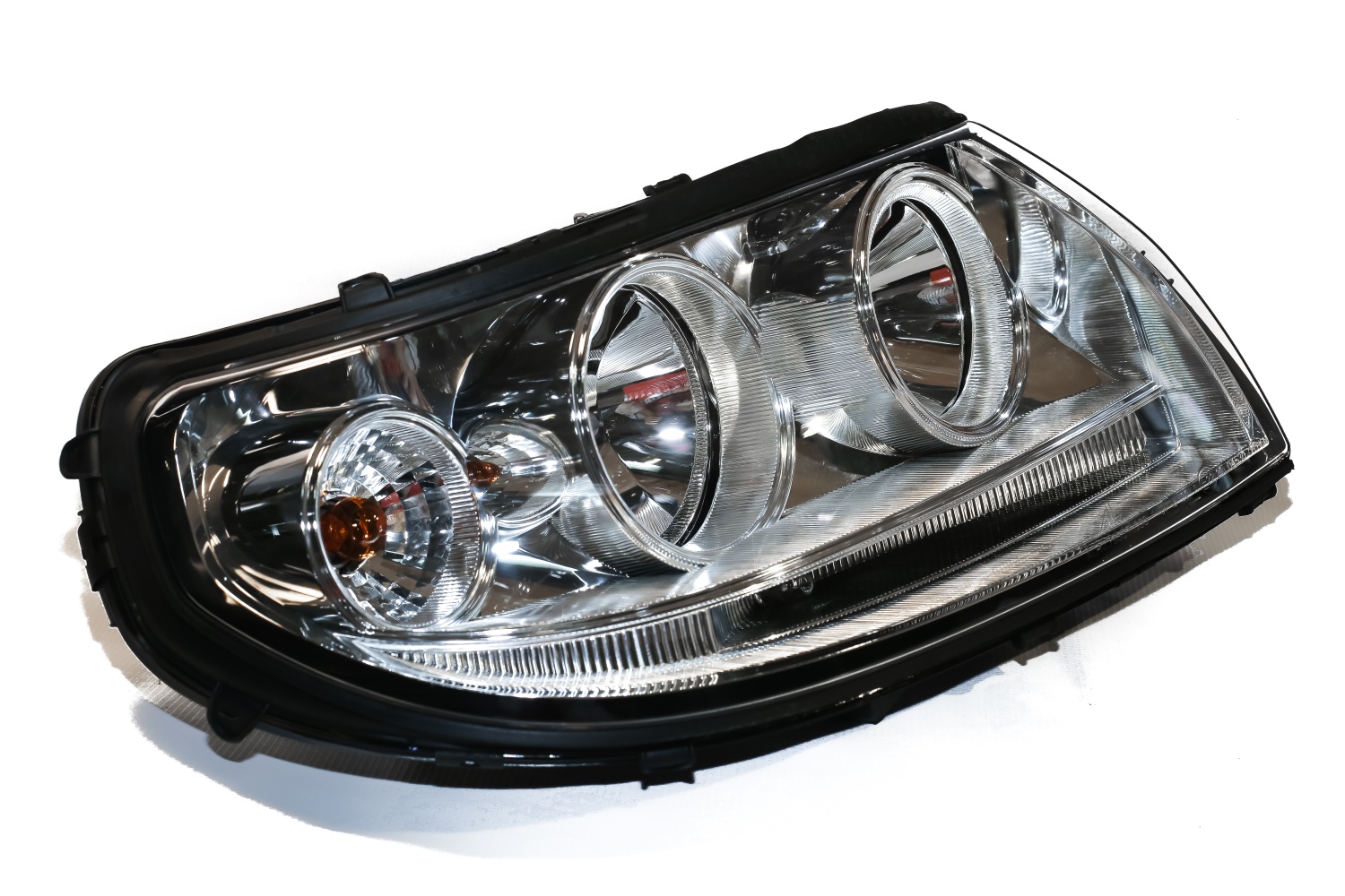 Фара УАЗ Патриот 3163 Automotive Lighting 676512122 правая, 6 490 руб.